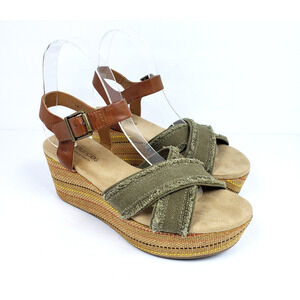 Maurices Brylee Womens Size 7 Tan Green Memory Foam Platform Slingback Sandals
